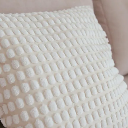 Luxury 2 Bedroom New With Private Parking Apartment *